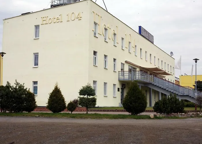 Hotel 104